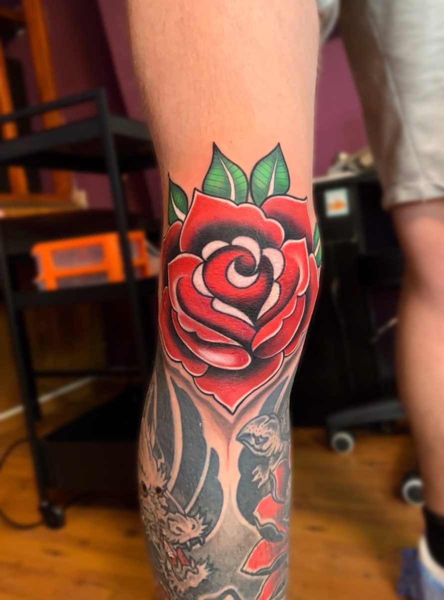 kirill-tattoo-artist-rose-leg