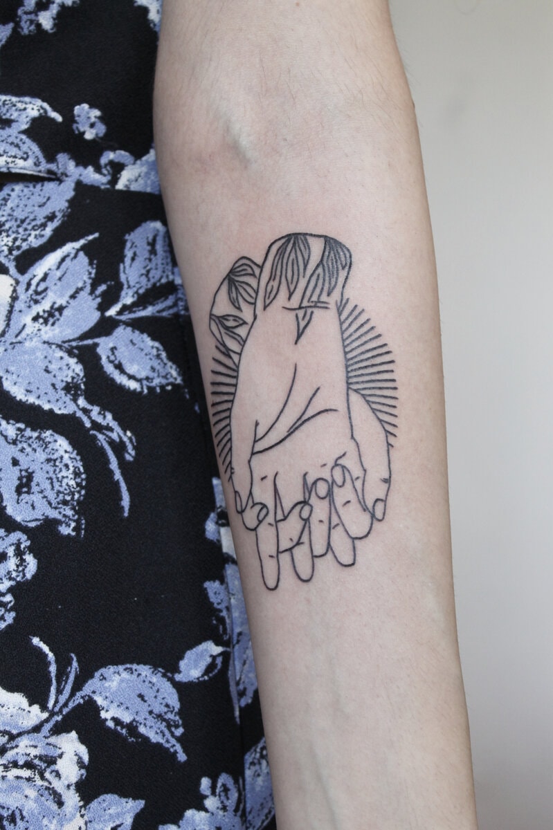 nicol-tattoo-artist-santiago-de-chile-hands-in-arm