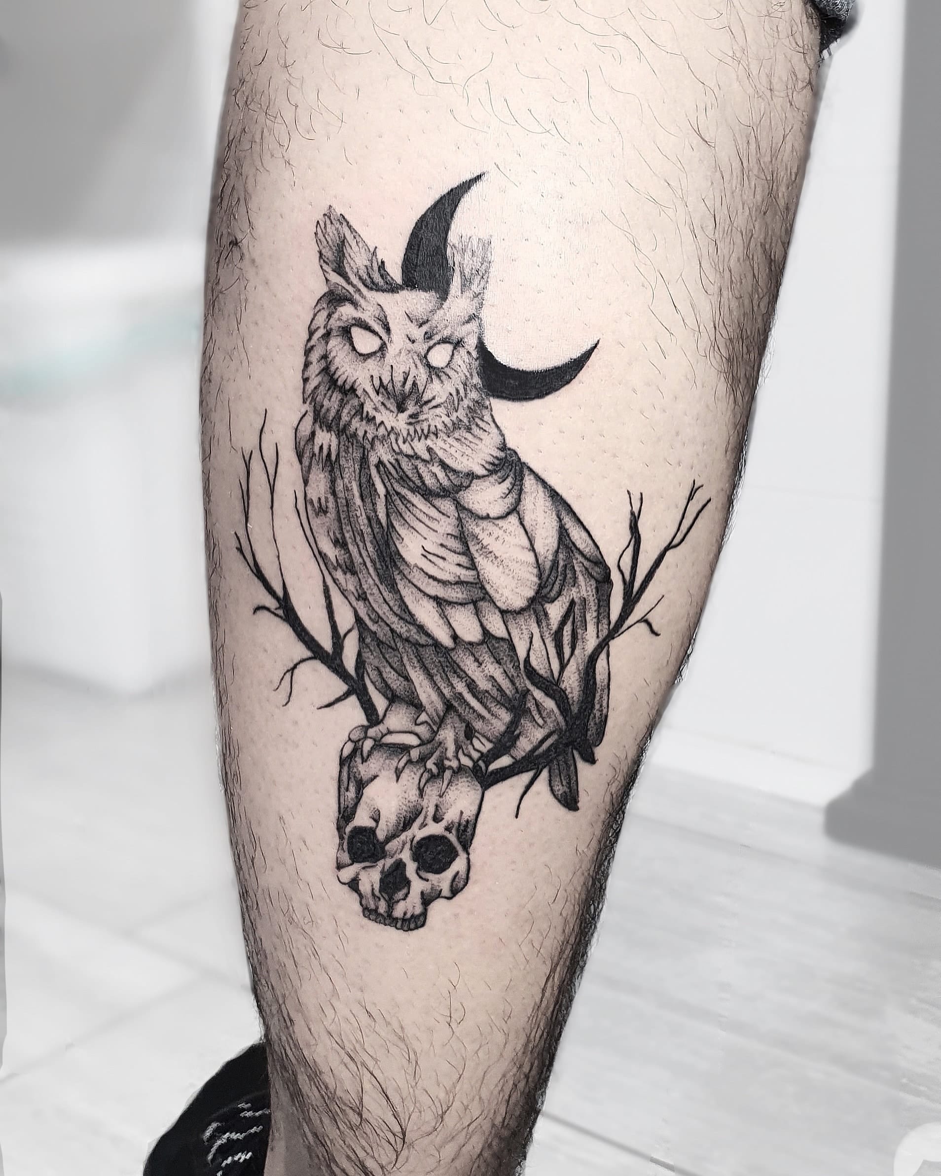 owl-tattoo-blackwork-elizabeth-gein