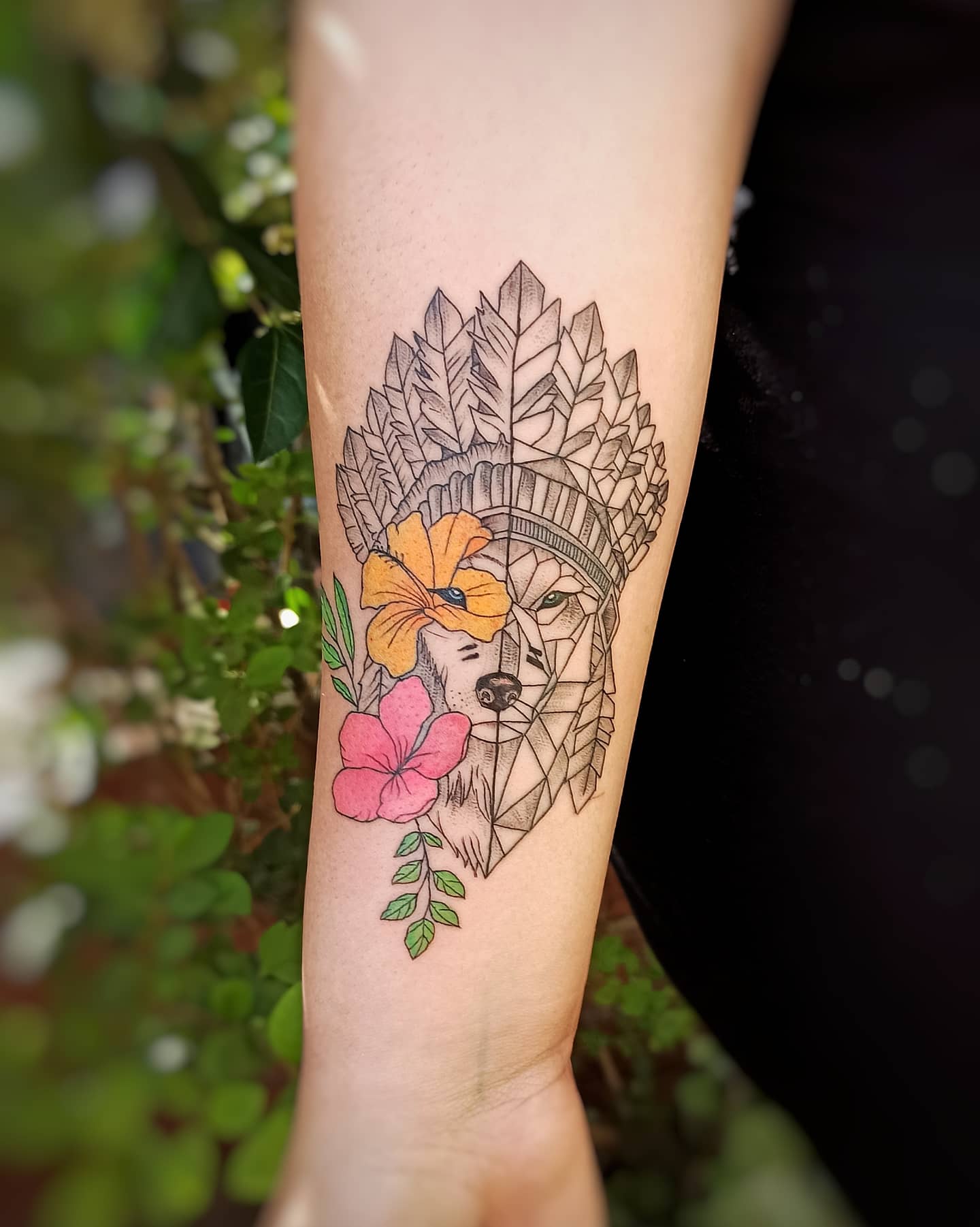 karen-muñoz-tattoo-artist-wolf