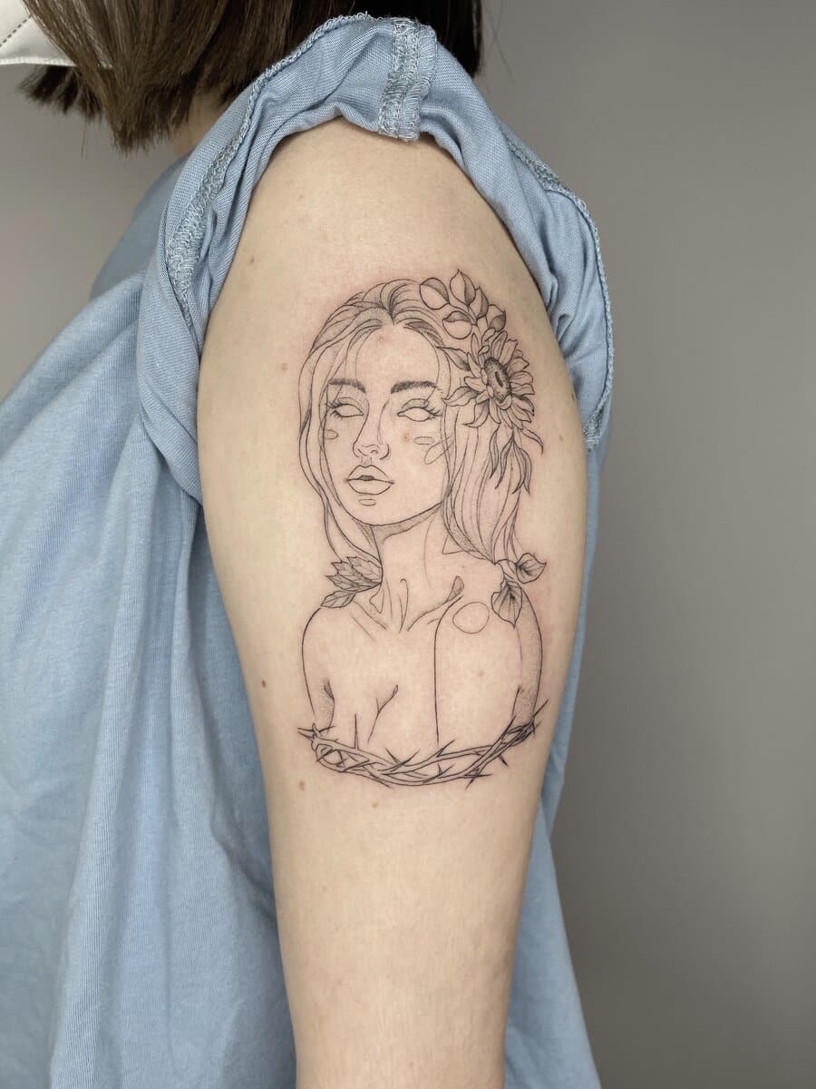 laura-aguilar-tattoo-artist-woman-portrait
