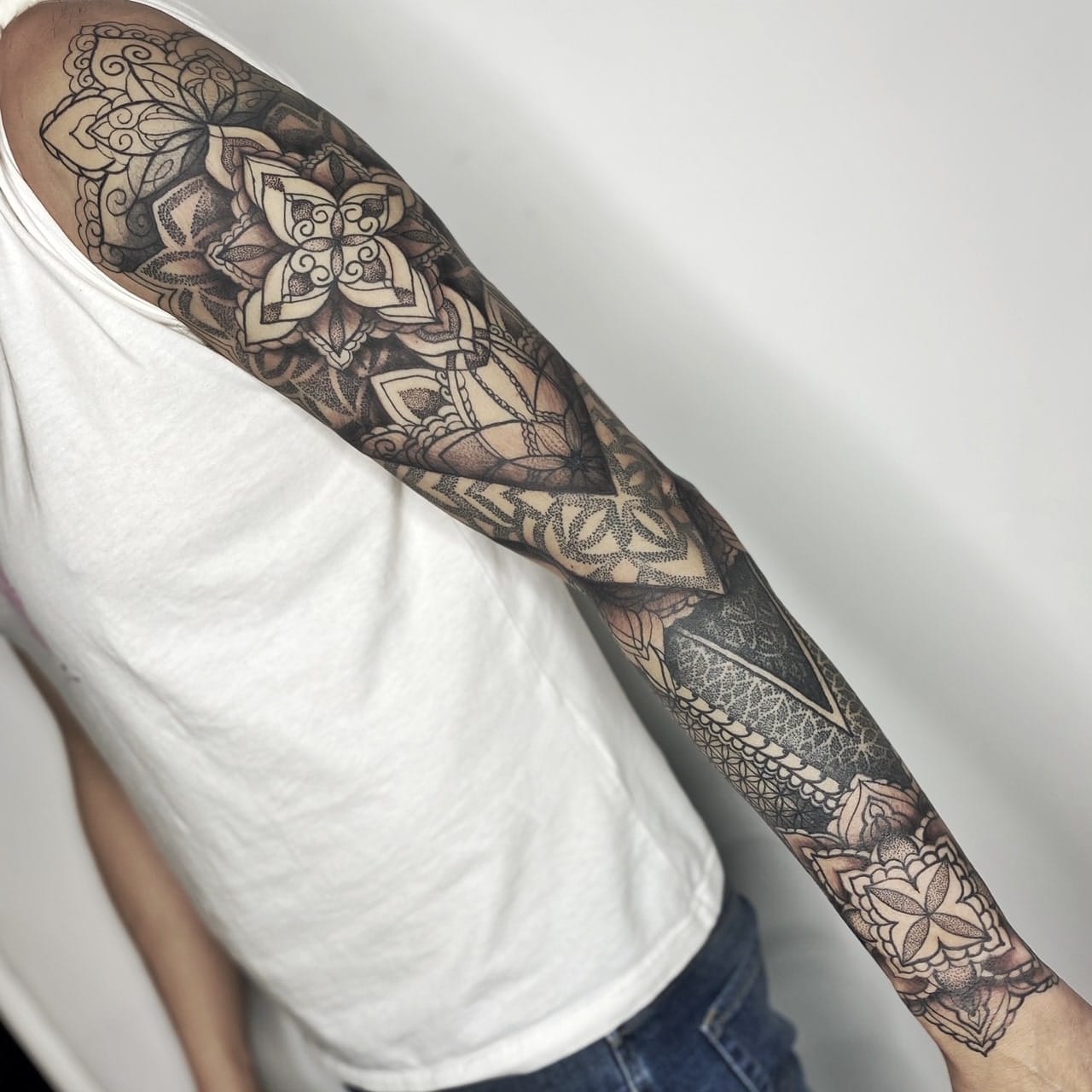 natasha-rachel-tattoo-artist-sleeve