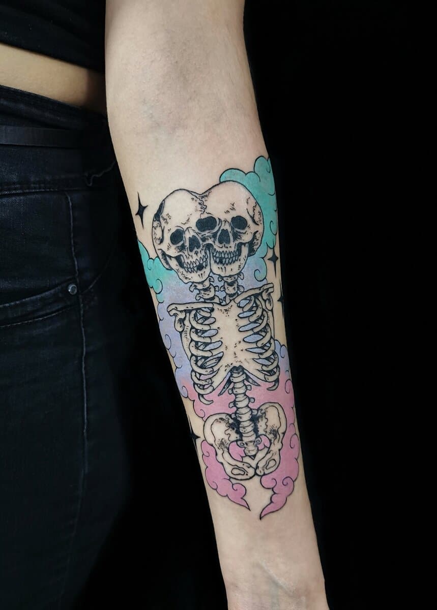 carla-basualto-tattoo-artist-skeleton