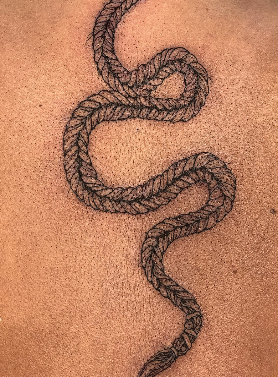blanka bartosova tattoo artist rope detail