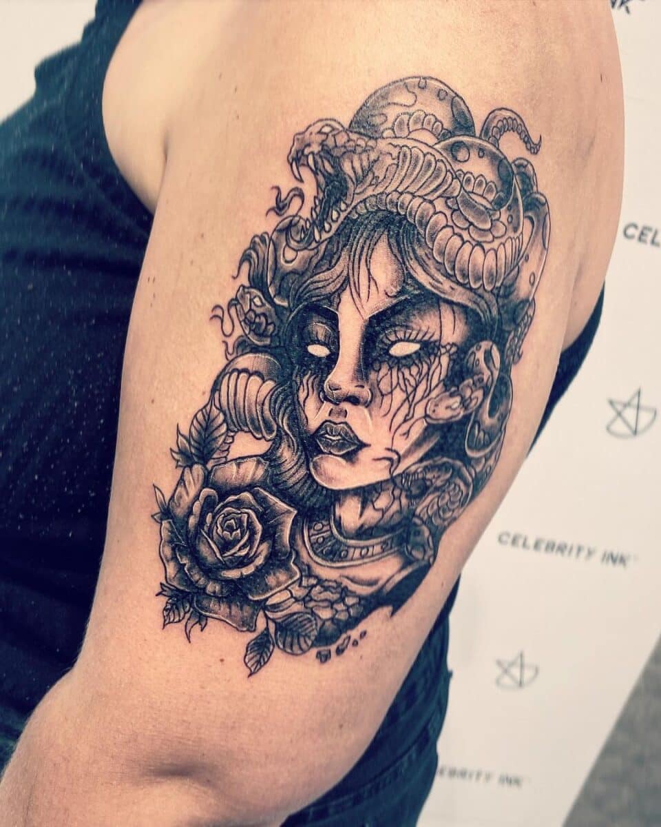 Medusa tattoo betekenis - Inksane Tattoo & piercing