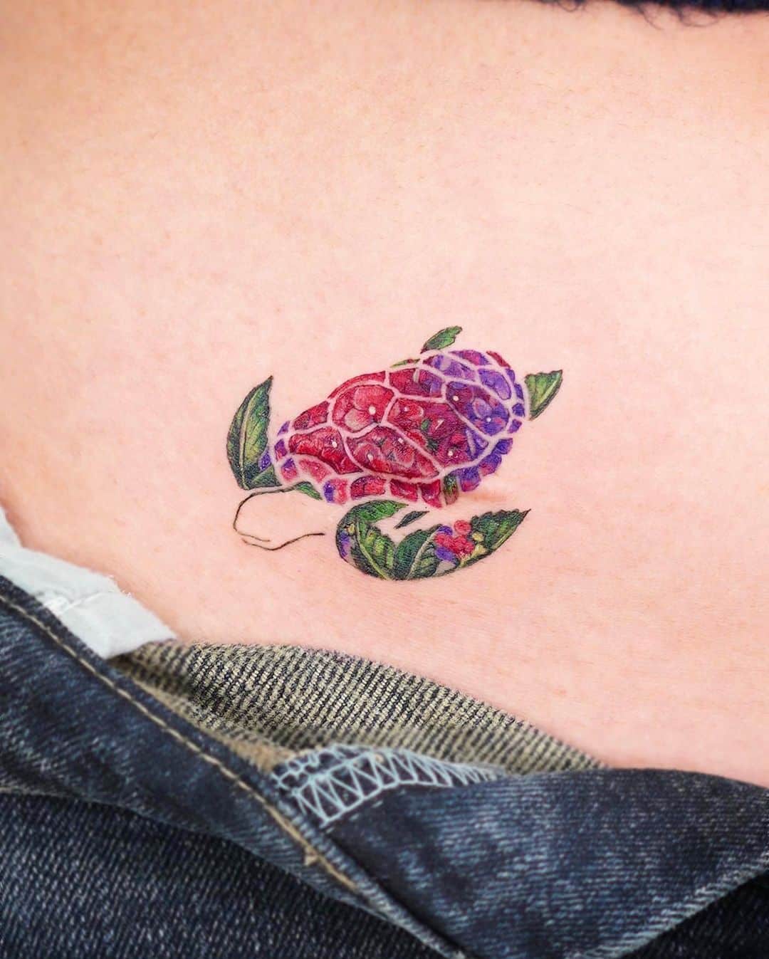 hydrangea-turtle-tattoo-cover-up