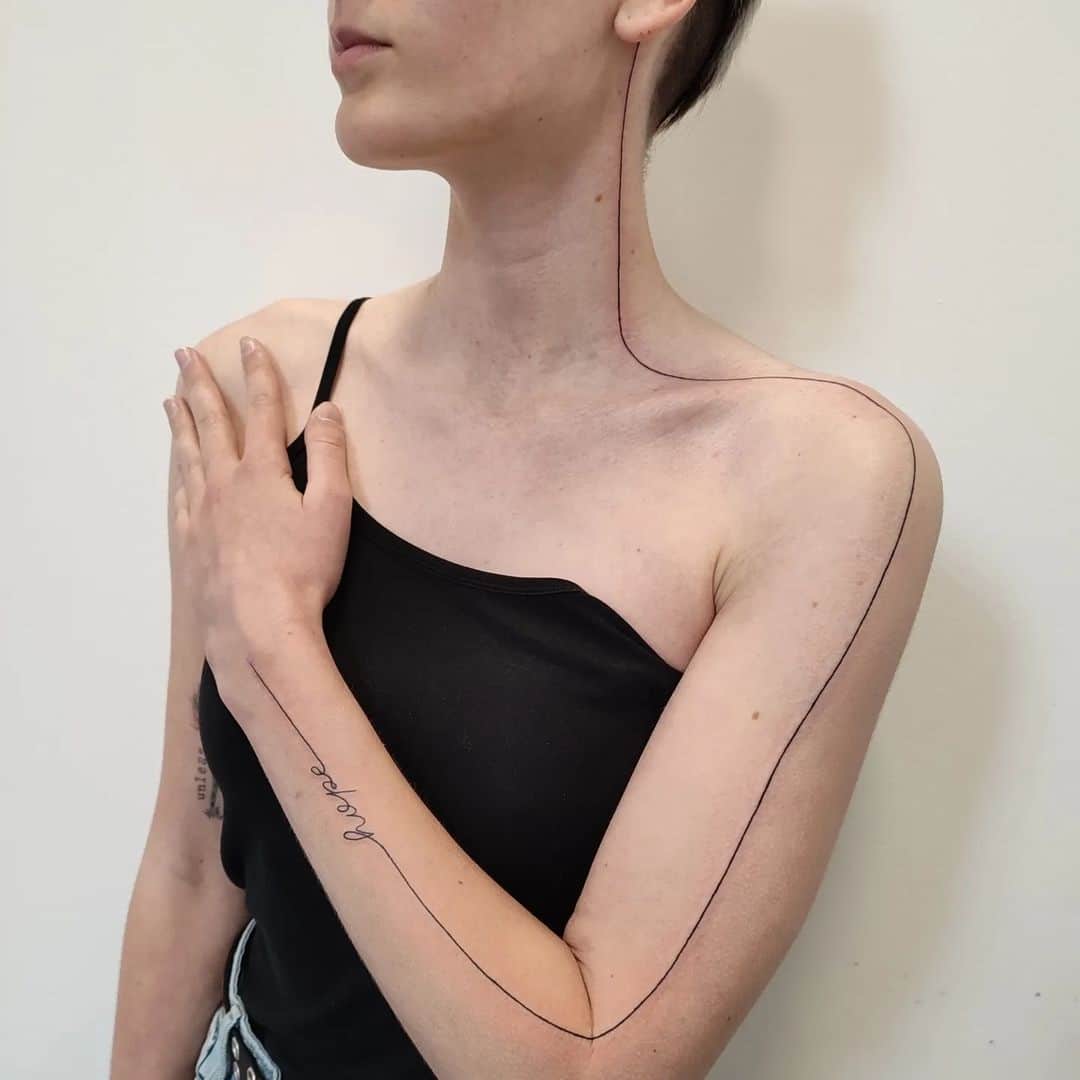abstract-tattoo-arm-line-virgine-tatouage