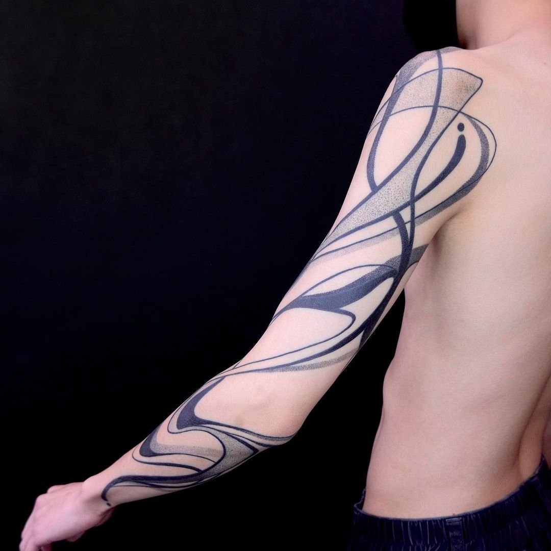 abstract-tattoo-brush-strokes-arm-lexi