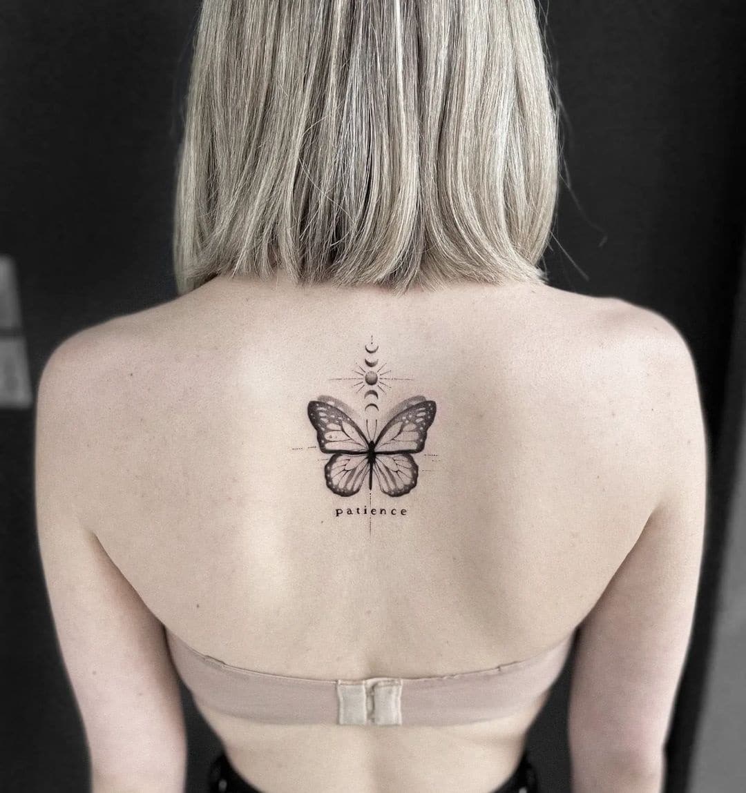 aesthetic-tattoo-butterfly-moon-gio