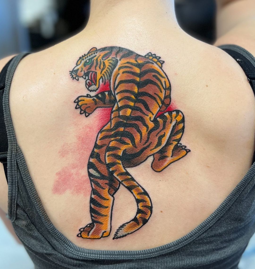 crawling-tiger-traditional-tattoo-mando-rascon