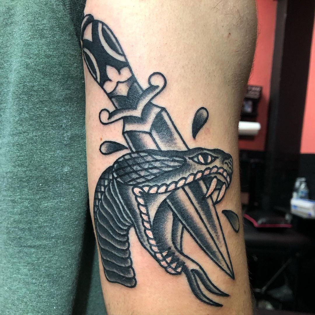 snake-and-dagger-tattoo-philly-for-really