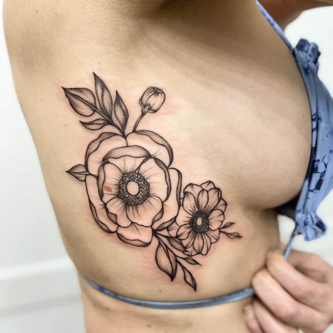 san-francisco-tattoo-shop-ale-rosa-flower-tattoo-side