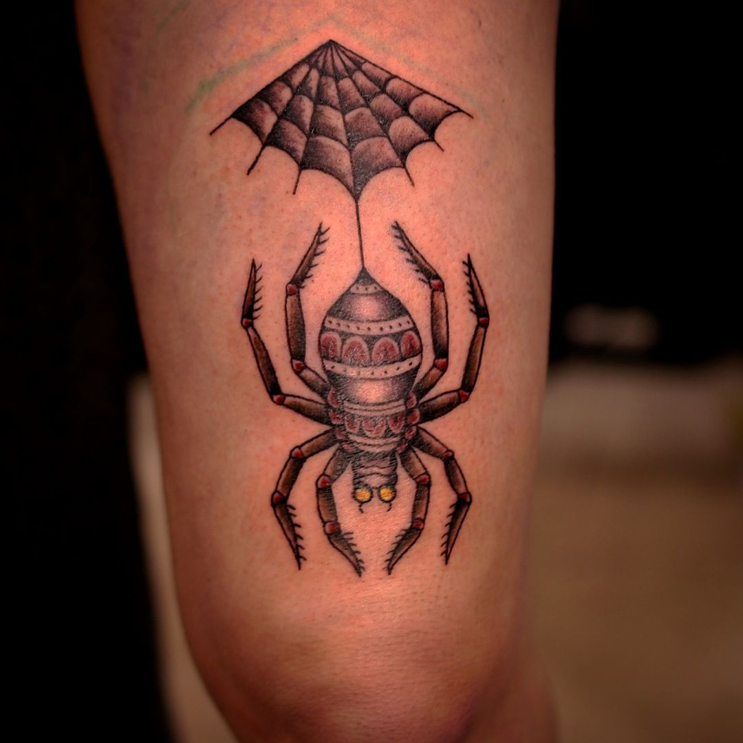 american-traditional-tattoo-spider-frost-tattoo