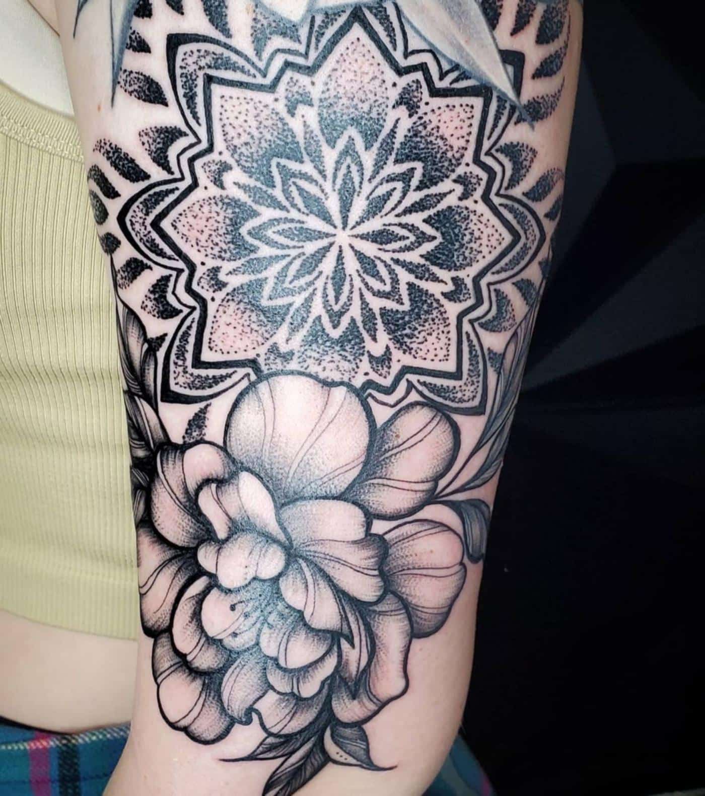 jasmine waller charlotte nc tattoos ornamental geometrical tattoo