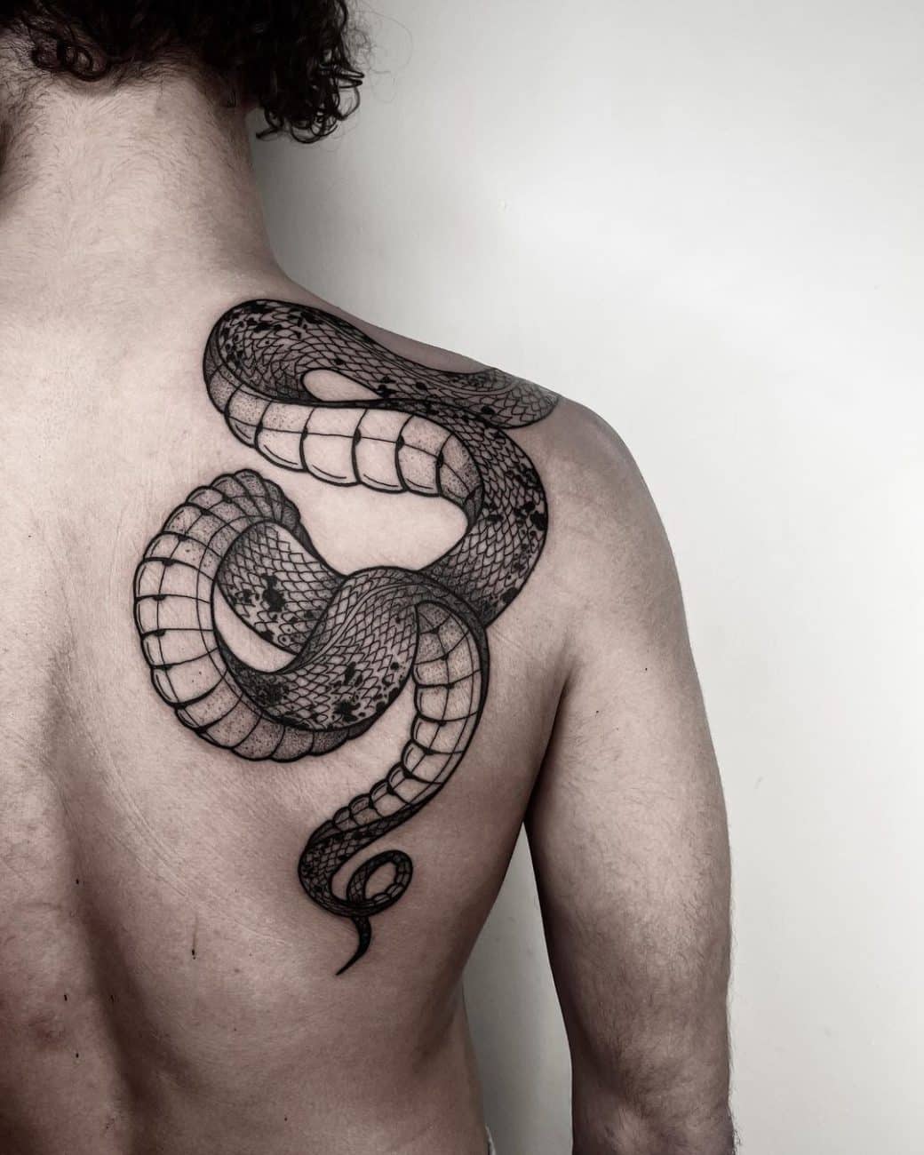 snake-blackwork-tattoo-lao-ink