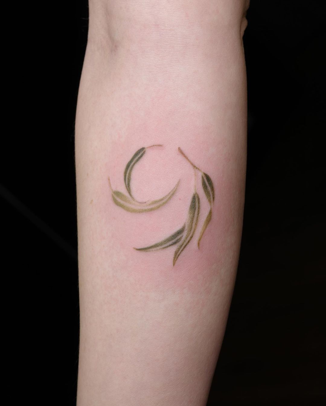 seulgee-leaves-tattoo-best-chicago-tattoo