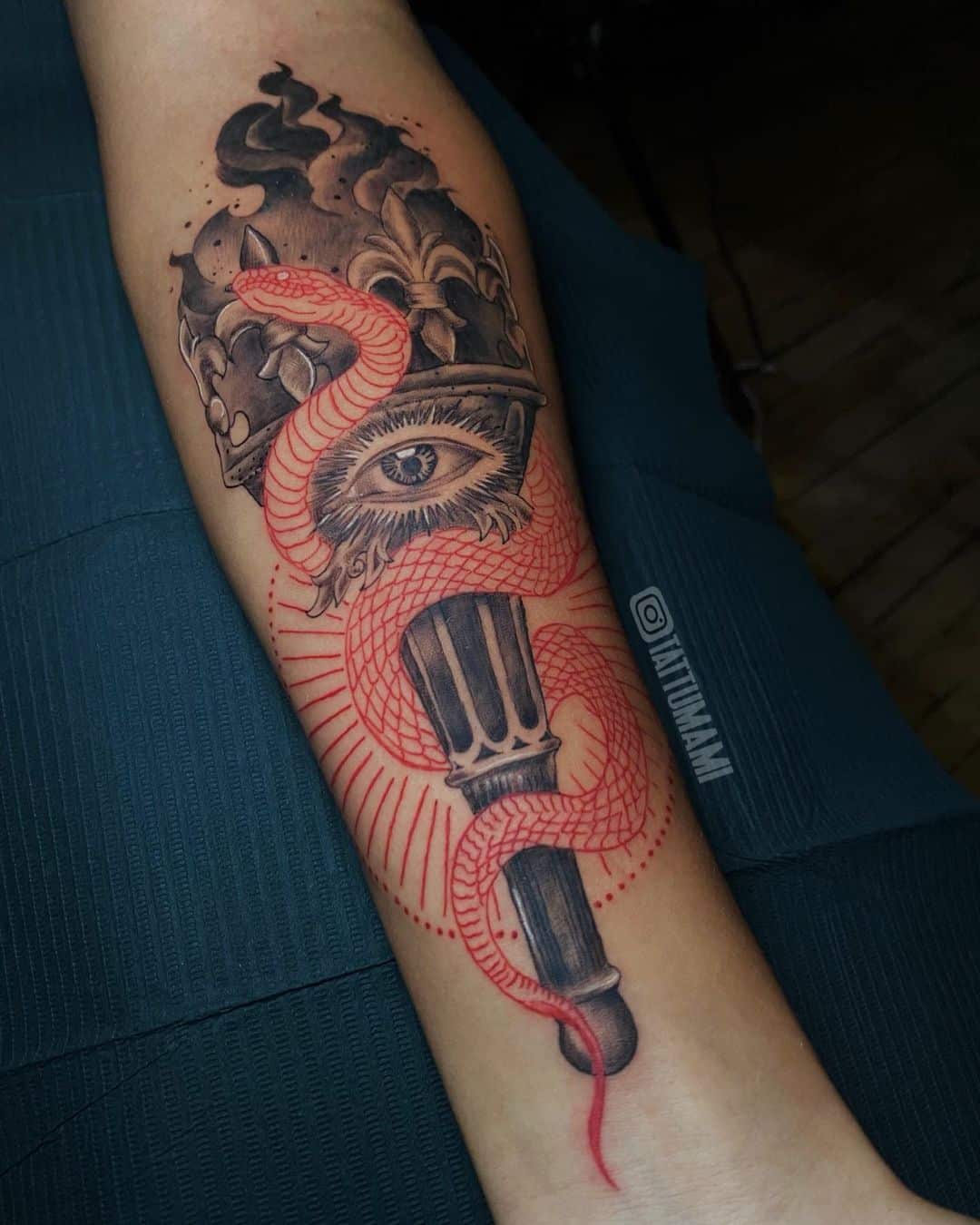 snake-tattoo-chicago-artist-tattumami