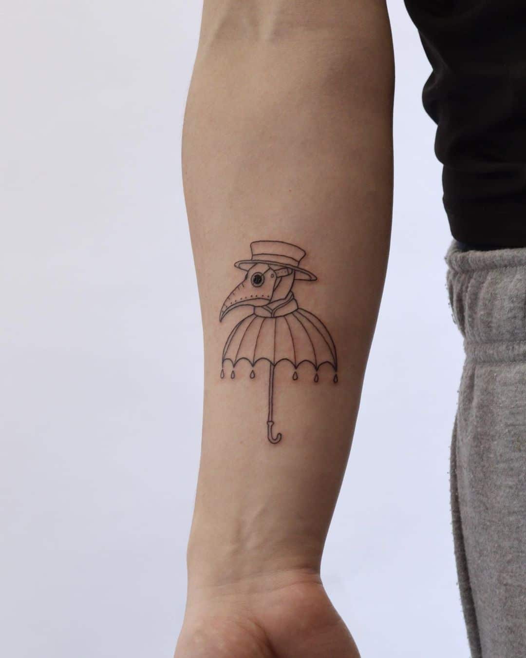 very-minimal-doctor-plague-tattoo-umbrella-kamil-burski