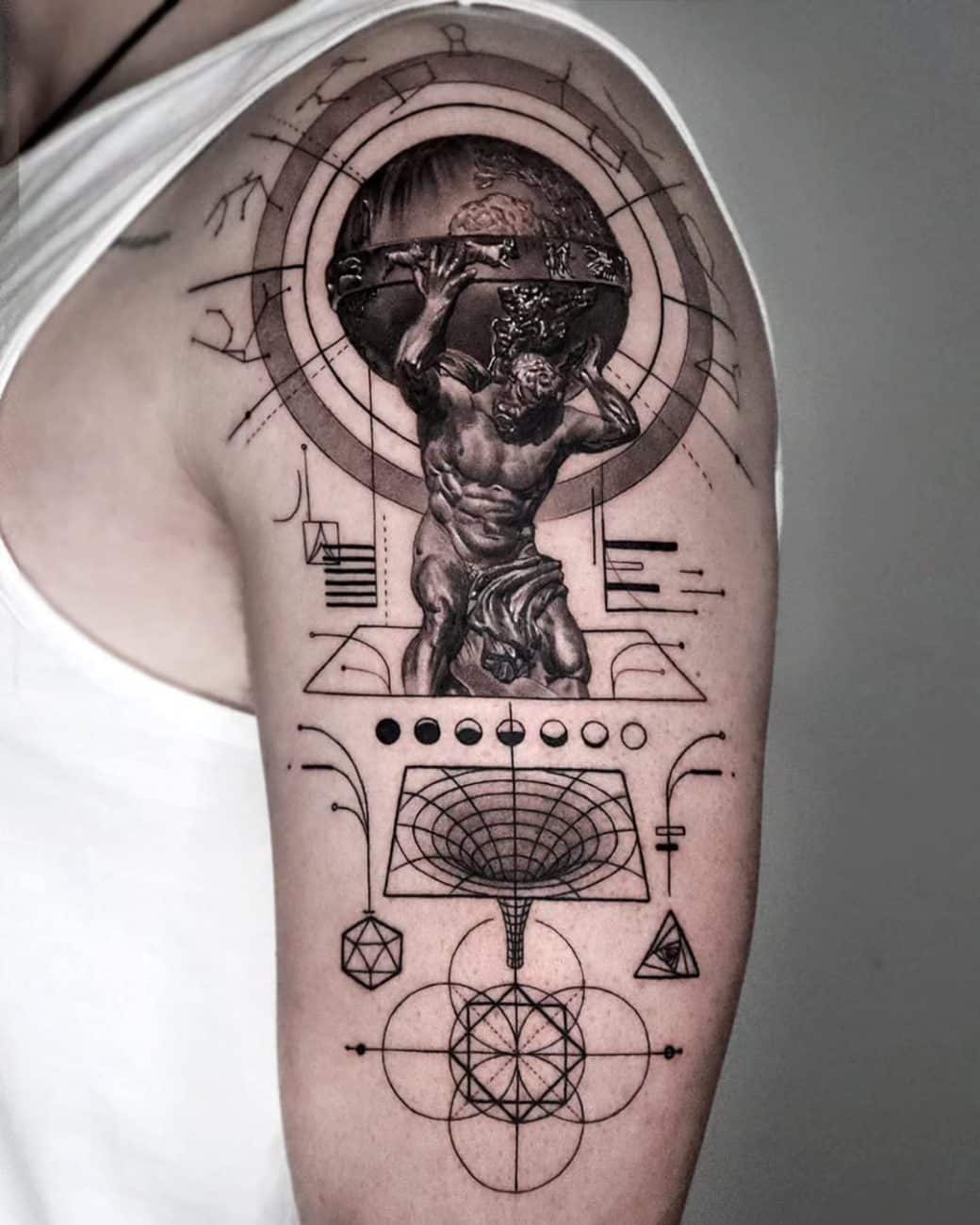 circle geometric tattoo eijin