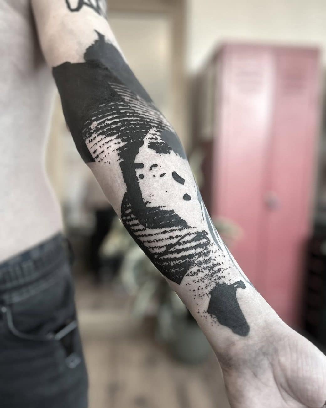 glitch-blackwork-abstract-tattoo-thomas-acid