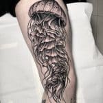 hyper realistic jellyfish tattoo kayron loureiro