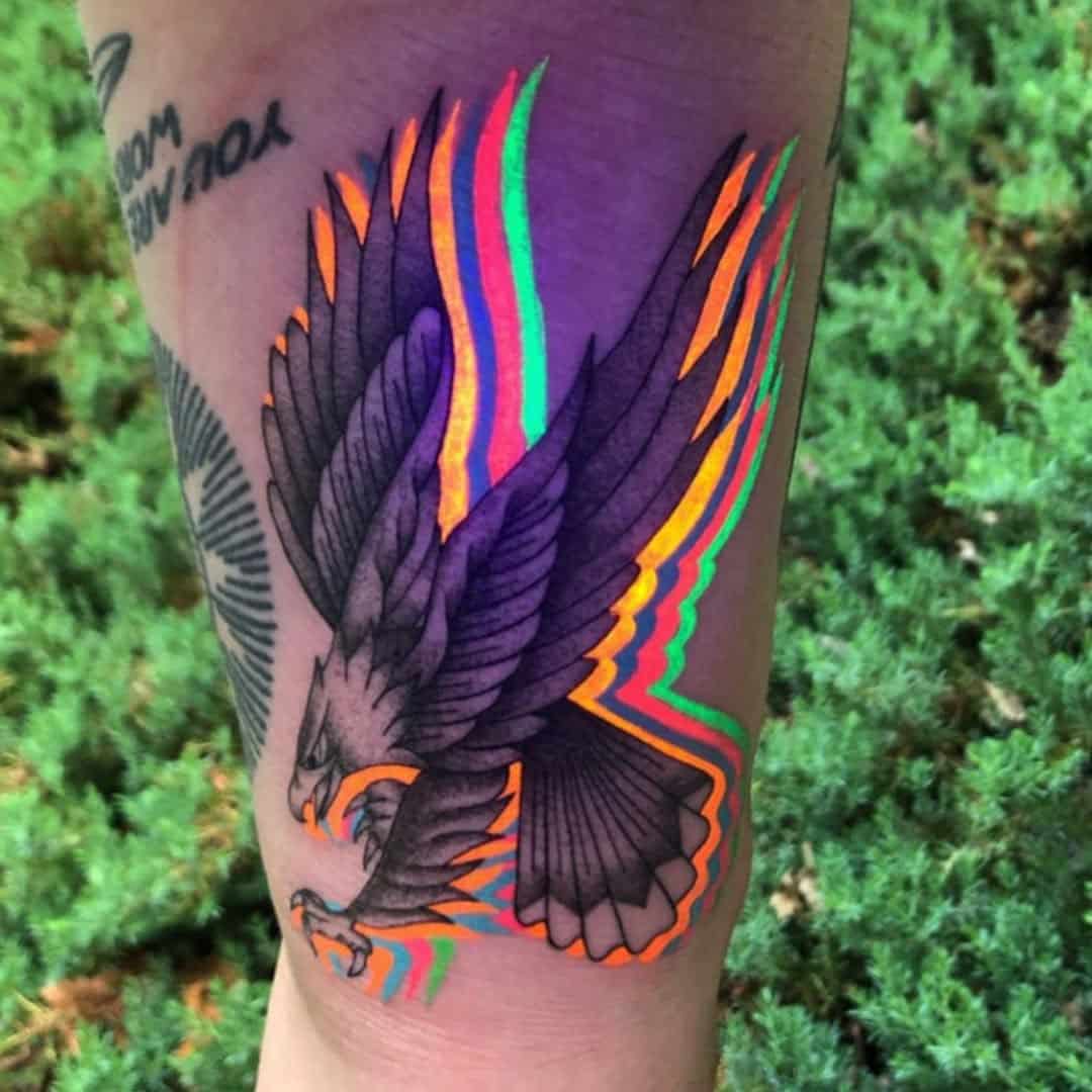 glow-in-the-dark-eagle-tattoo-cesar