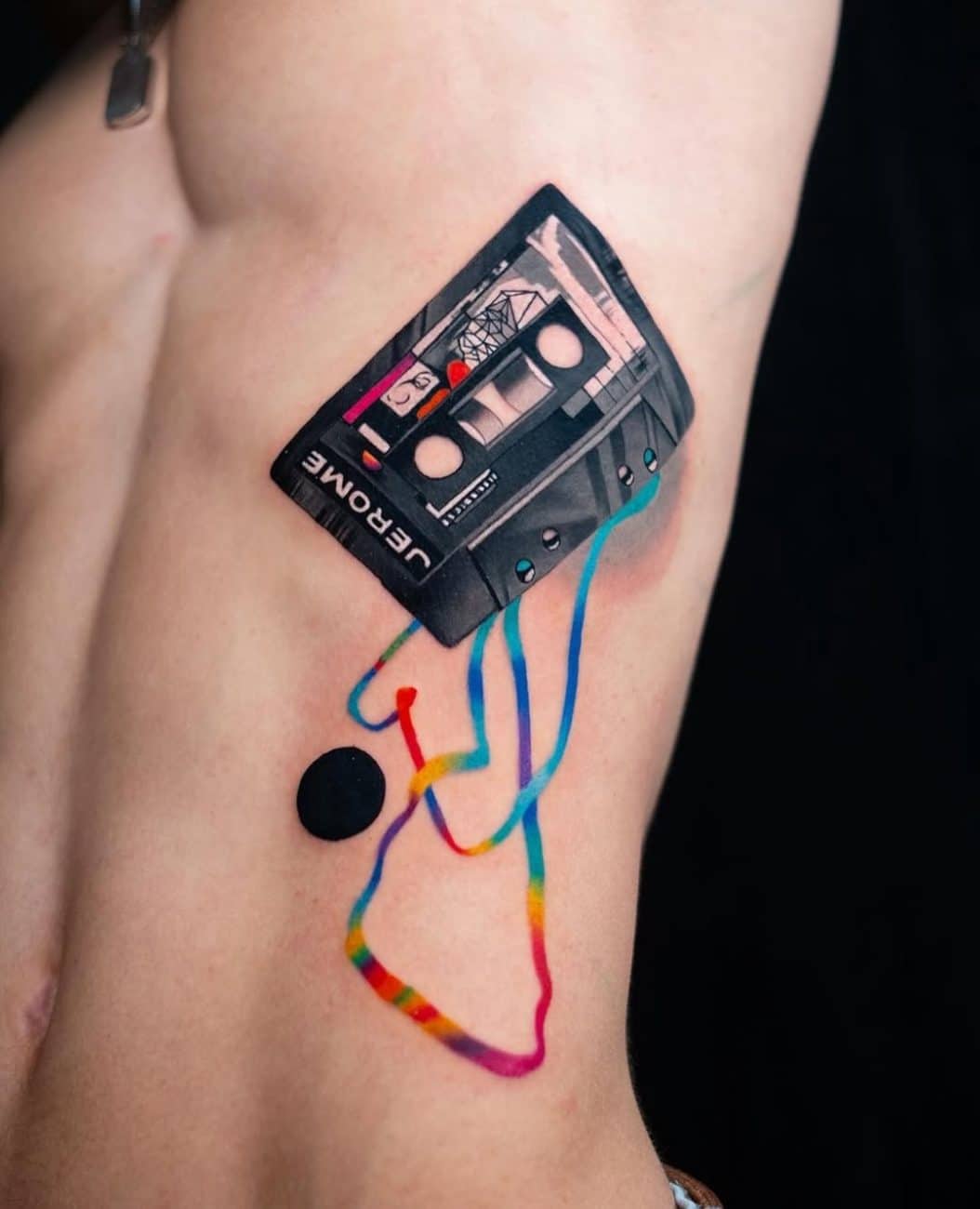 gradient-tattoo-casette-glitch-tattoo-pasha-ink
