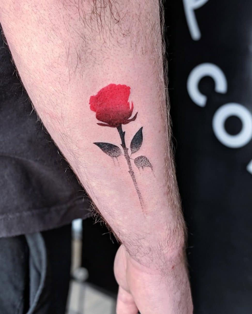 red-rose-gradient-tattoo-cade