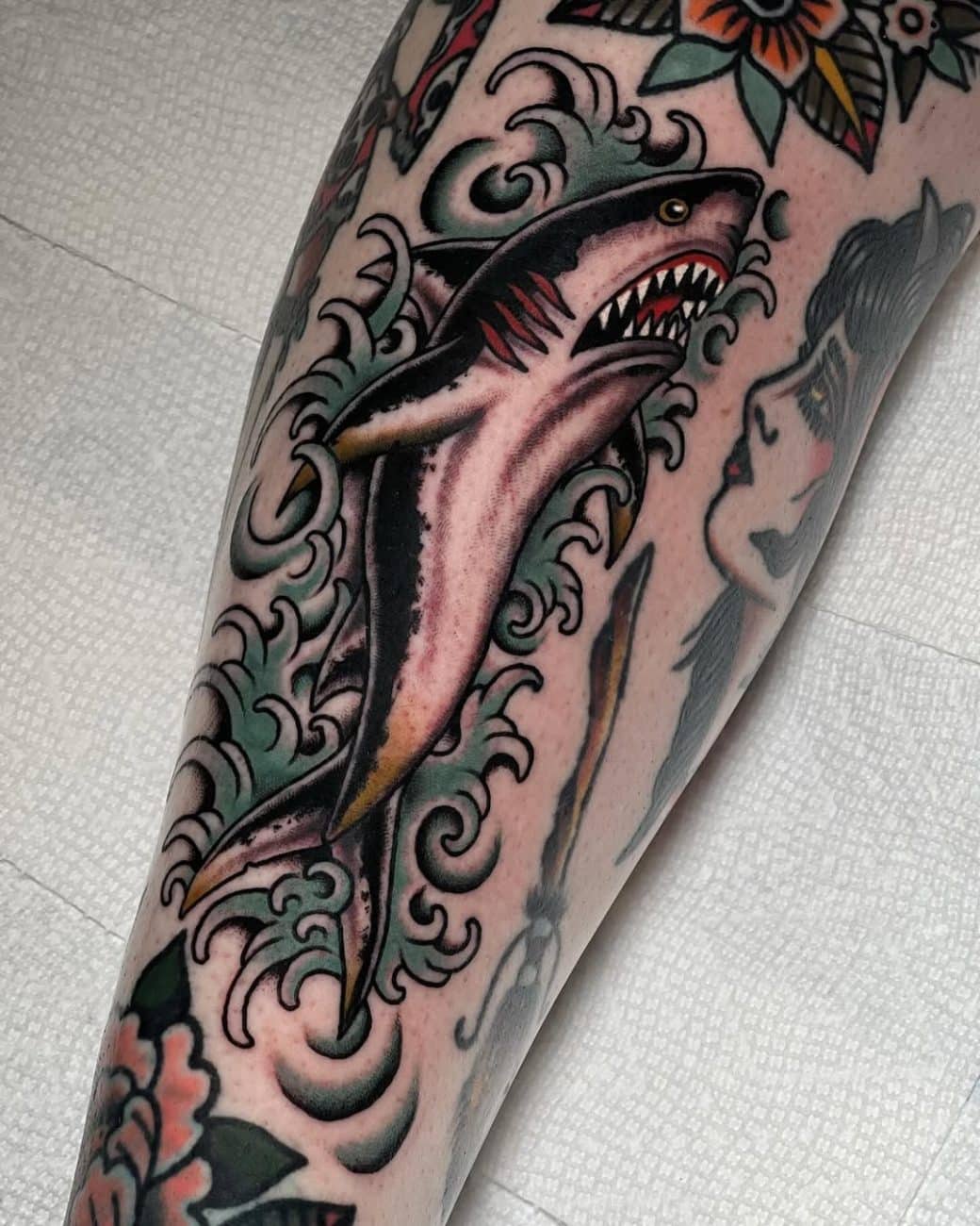 shark-tattoo-classic-american-style-alex-duquette
