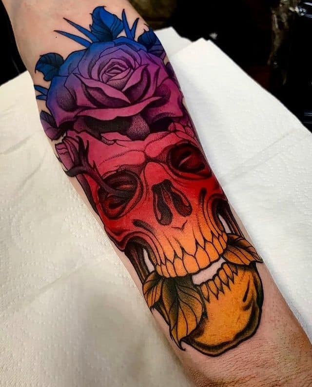 skull-and-flower-gradient-tattoo-marko